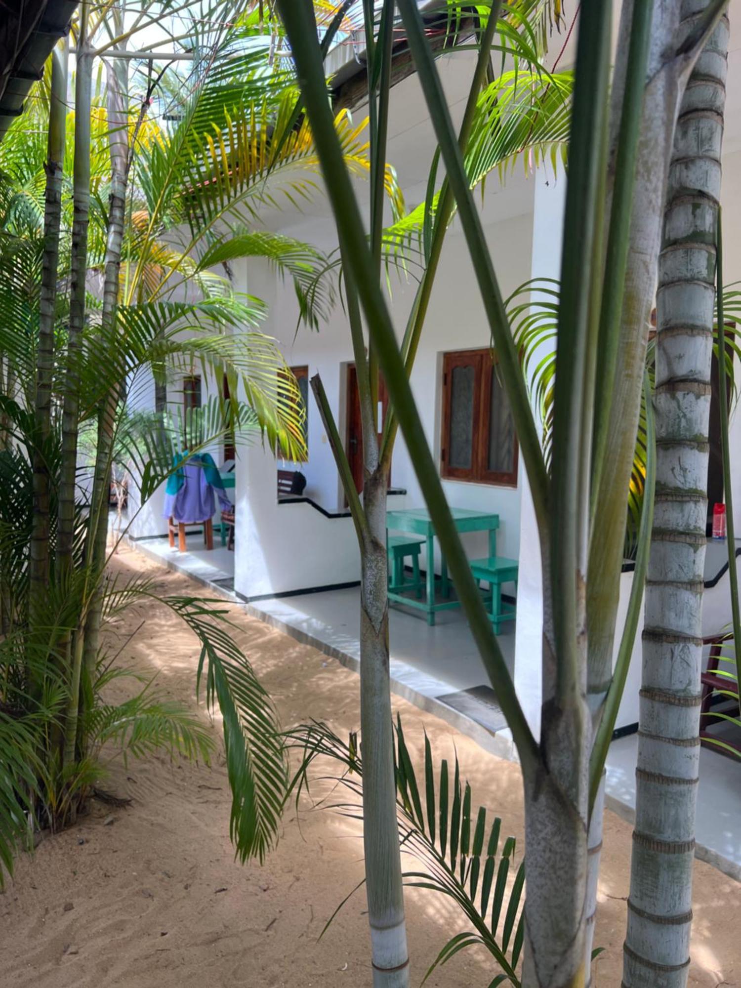 Moxy Bay Arugambay Hotel อารูกัมเบย์ ภายนอก รูปภาพ