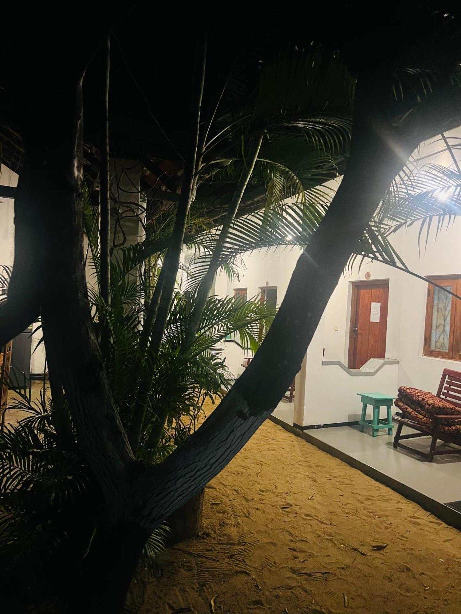 Moxy Bay Arugambay Hotel อารูกัมเบย์ ภายนอก รูปภาพ